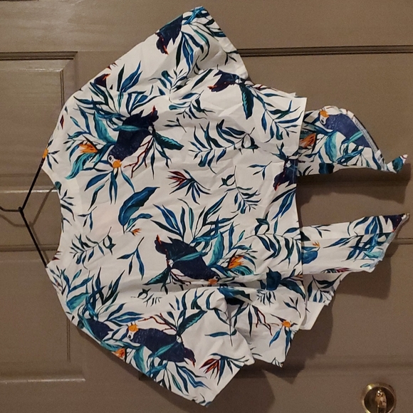 Bernie Dexter Royal Crown Tie Top in Parrot Print - Picture 12 of 15